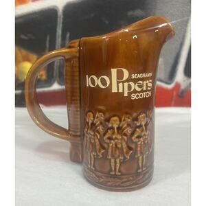 100 PIPERS SEAGRAMS SCOTCH JUG‎ / WATER PITCHER